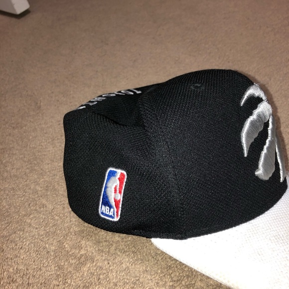 Adidas Toronto Raptors Hat - Picture 4 of 6